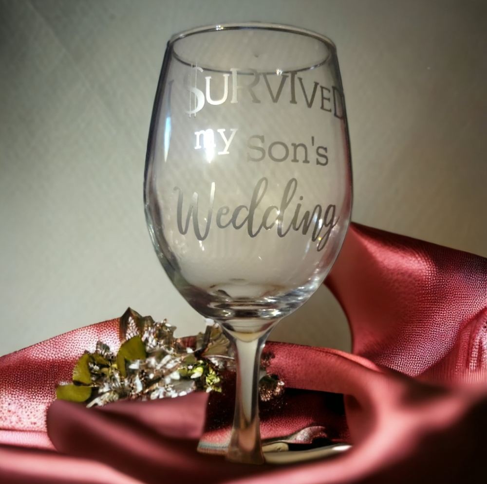 20 Oz Wedding Wine Glass Groom Dad Father Mom Mother Humor Funny Engraved Gold